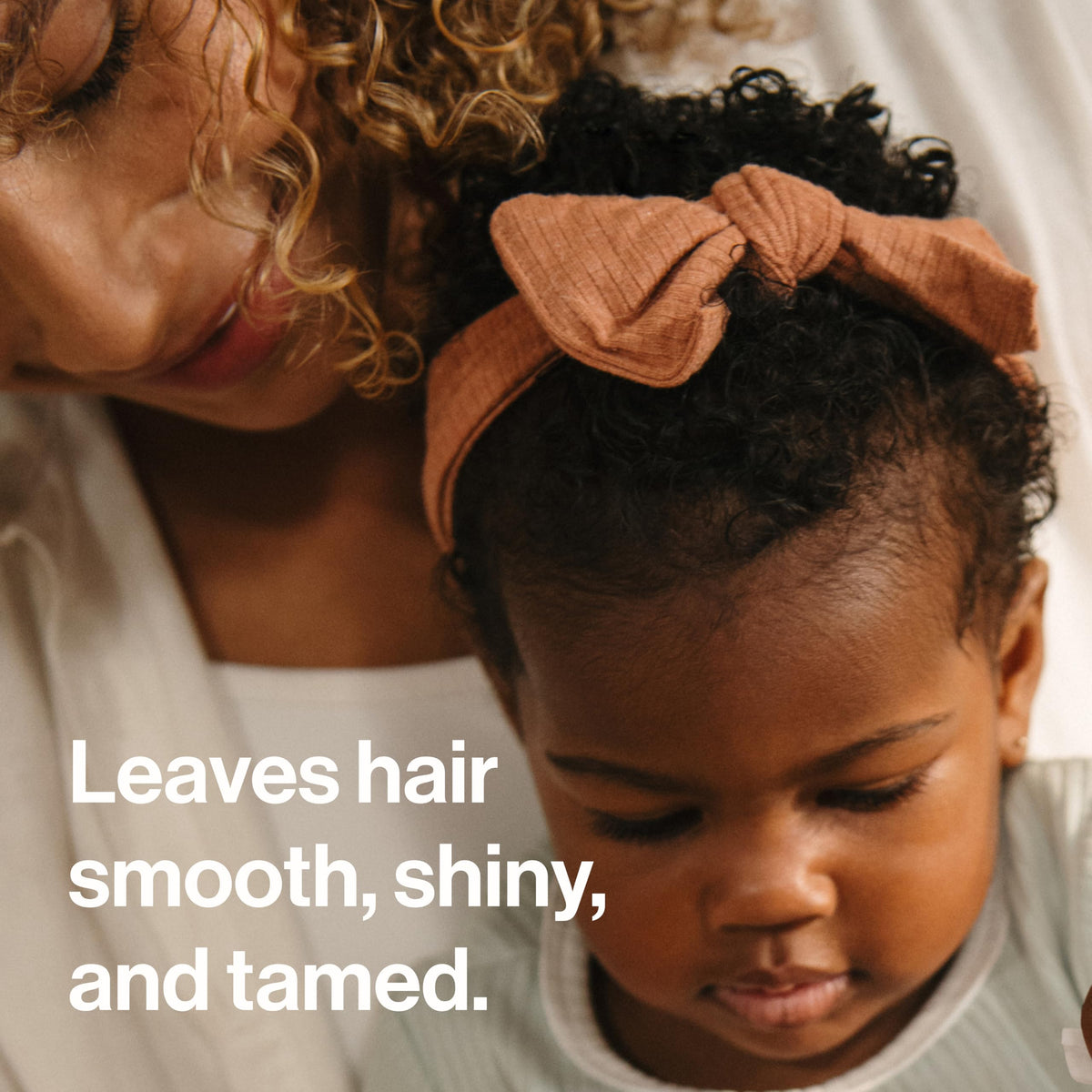 The Honest Company Hair Detangler, Citrus Vanilla Refresh, 4 fl oz | Leave-In Conditioner & Detangler Spray, 4 Fl Oz. Tear-Free, Hypoallergenic. Gentle For Baby's Sensitive Skin.