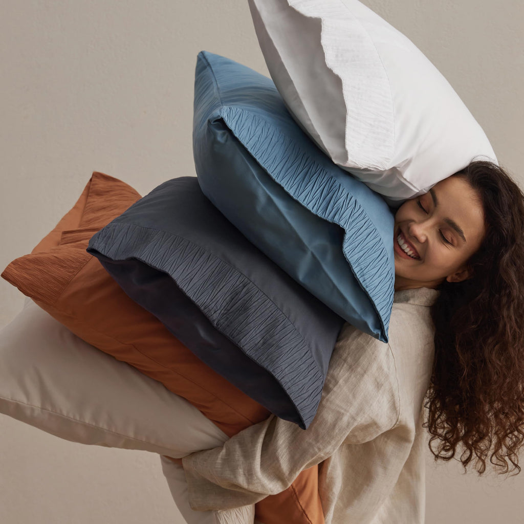 Bedsure Queen Sheet Set - 4 Pieces Soft, Breathable, Cooling Bed Sheets | Hotel Luxury Bedding for Kids, Women & Men, Oeko-Tex, Easy Care, Deep Pocket, Fade Resistant, Shrink Resistant, Emboss Design
