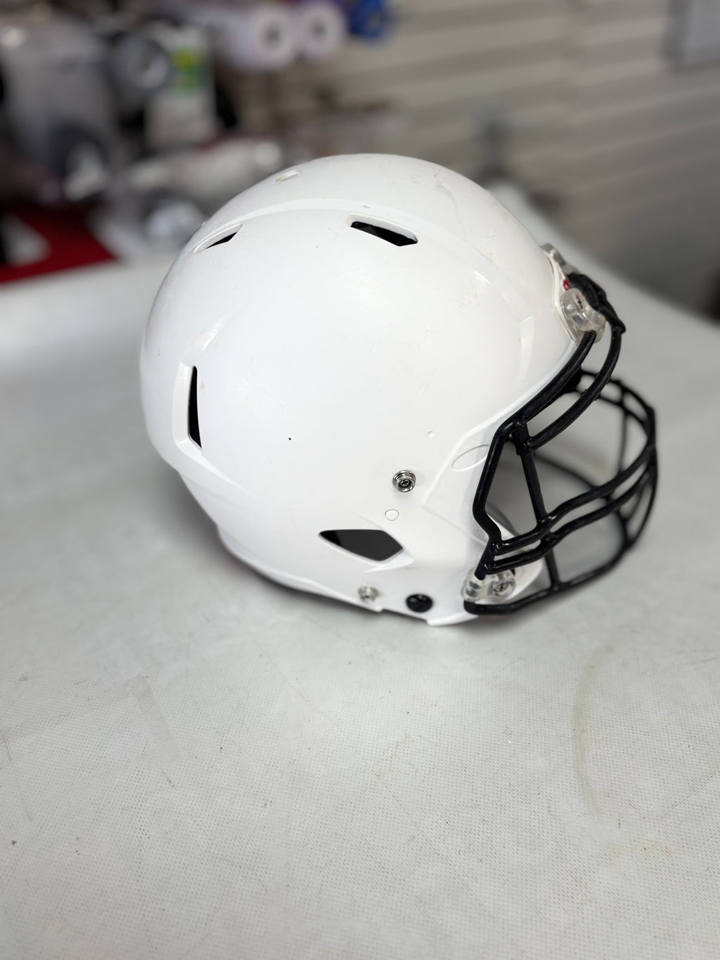 2024 Riddell Victor I Youth Small/Medium Football Helmet (used)